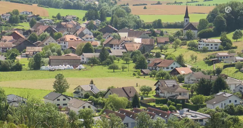Courchapoix, petit village au centre du Val Terbi